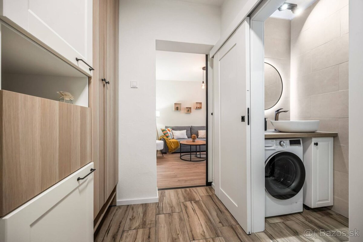 NOVOZKONŠTRUOVANÝ 2 izbový byt na prenájom za 530,- Eur, KAR - 10