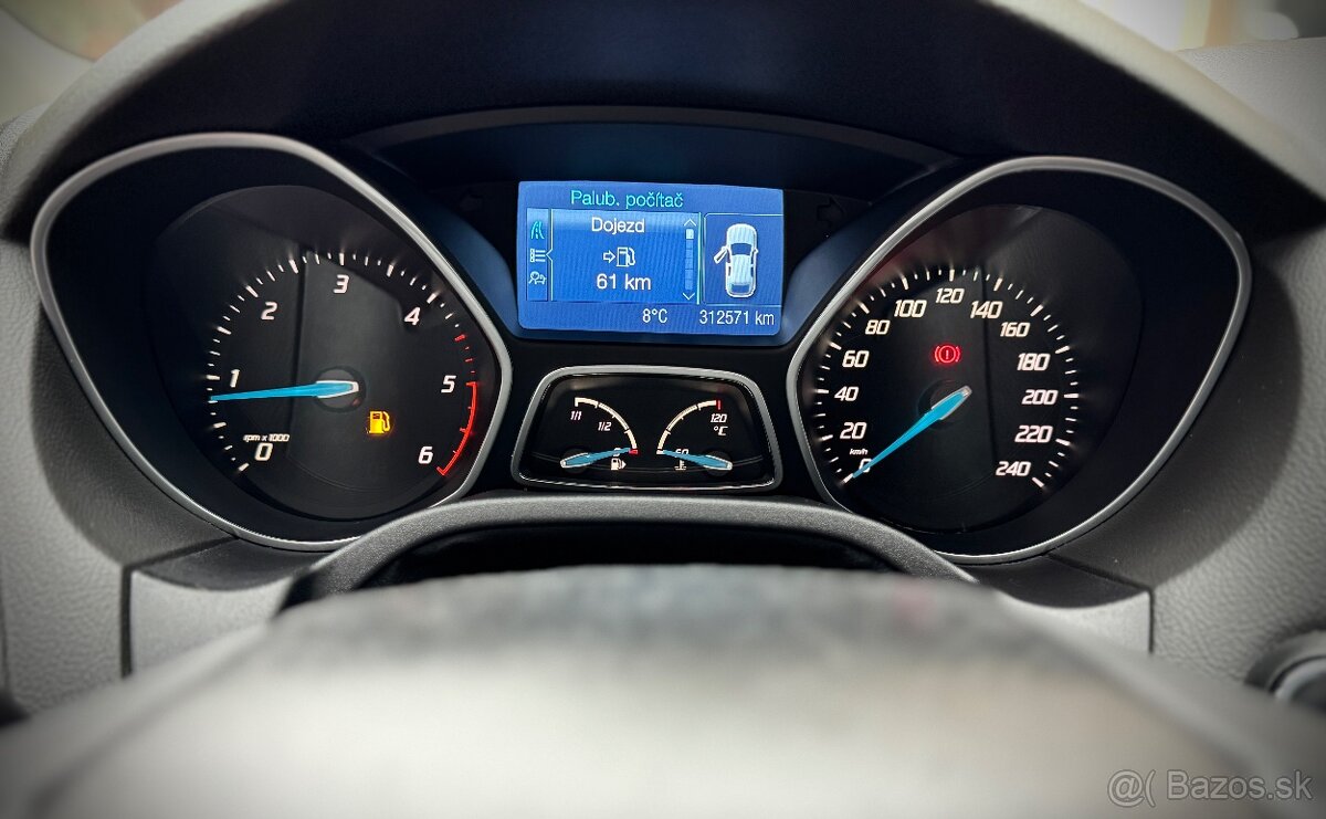FORD FOCUS Combi 1.6TDCi + Nové zimné pneu - 10