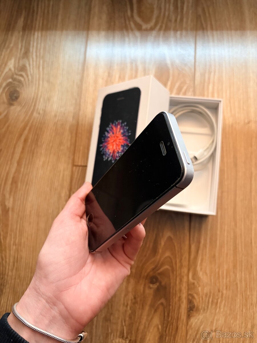 iPhone SE - 1. generácia, 64 GB, strieborný - 10