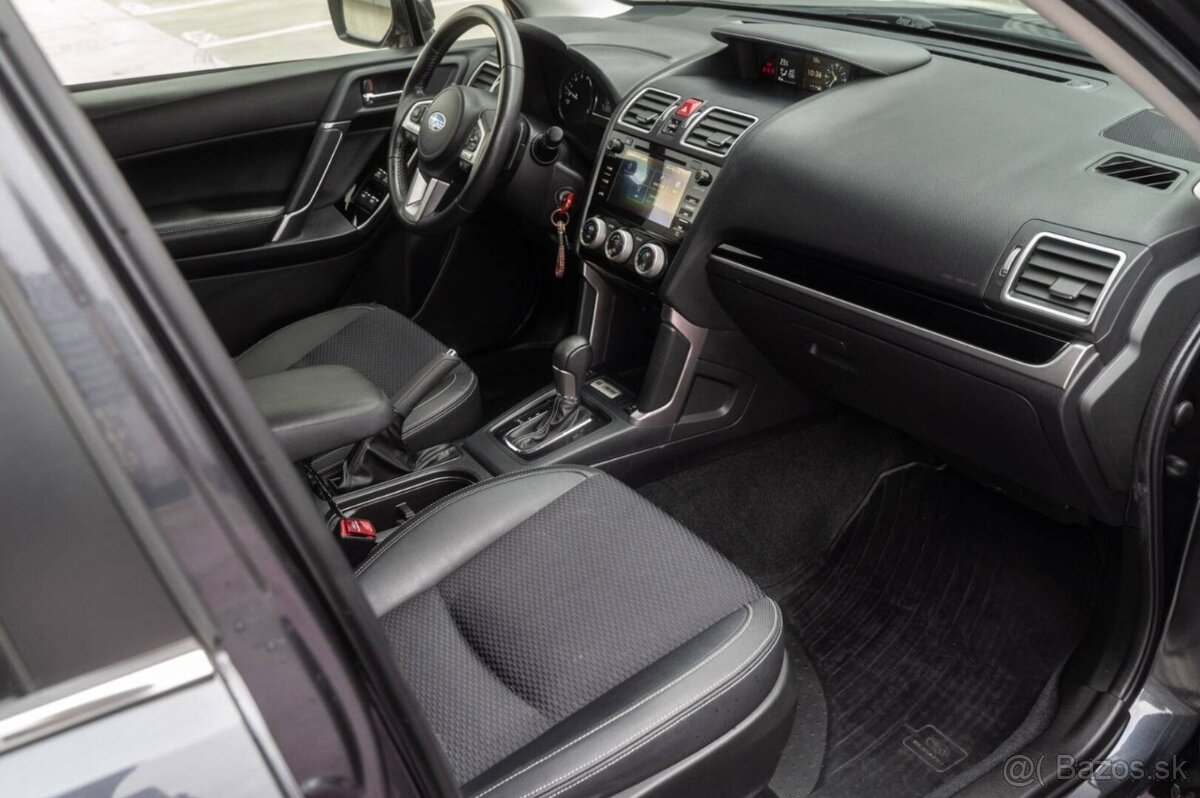 Subaru Forester 2.0i XT CVT Sport NAVI - 10