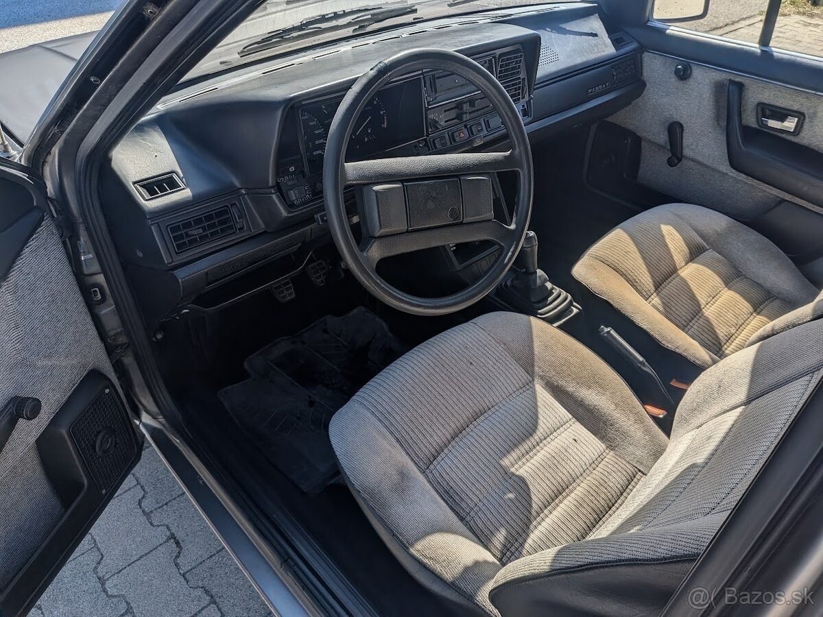 Volkswagen Passat B2 sedan r.v. 1985 - 10