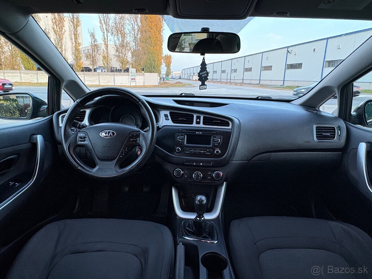 Kia Ceed 1.4 Benzin Hatchback (73kw) - 10