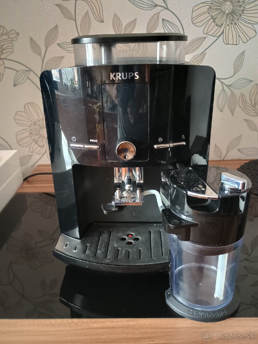 Kávovar Krups EA 82 - 10