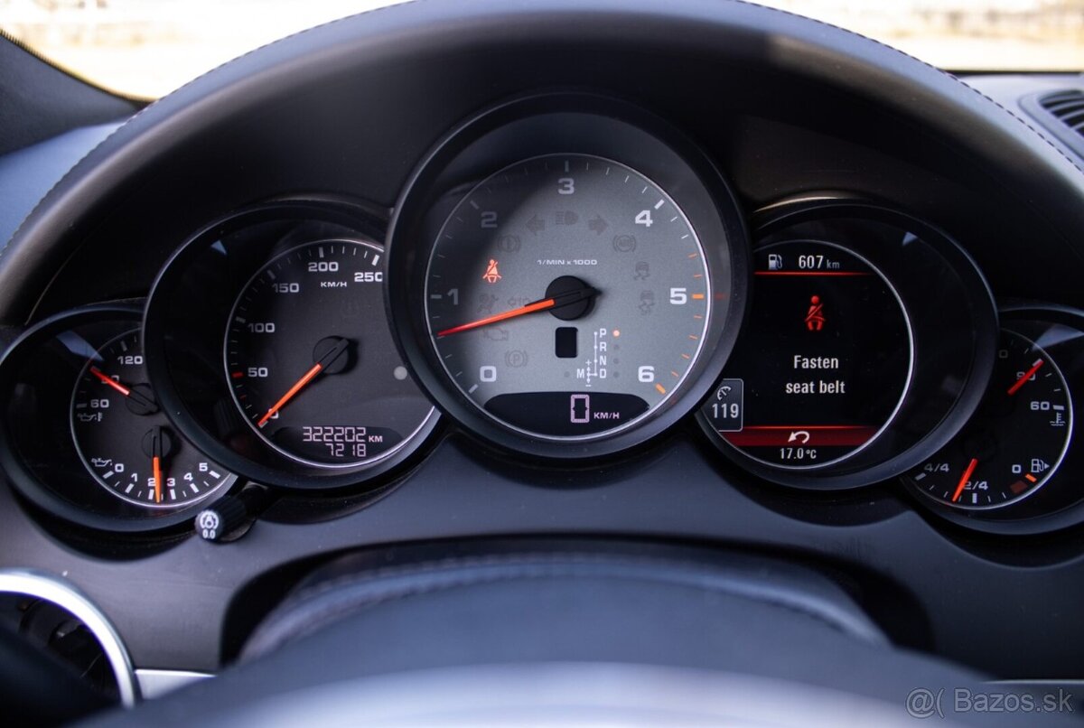 Porsche Cayenne S 4,2 V8 281 kW - 10