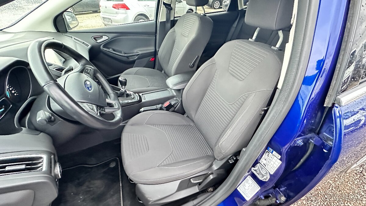 Ford Focus 1.5 TDCi Duratorq 120k Titanium - 10
