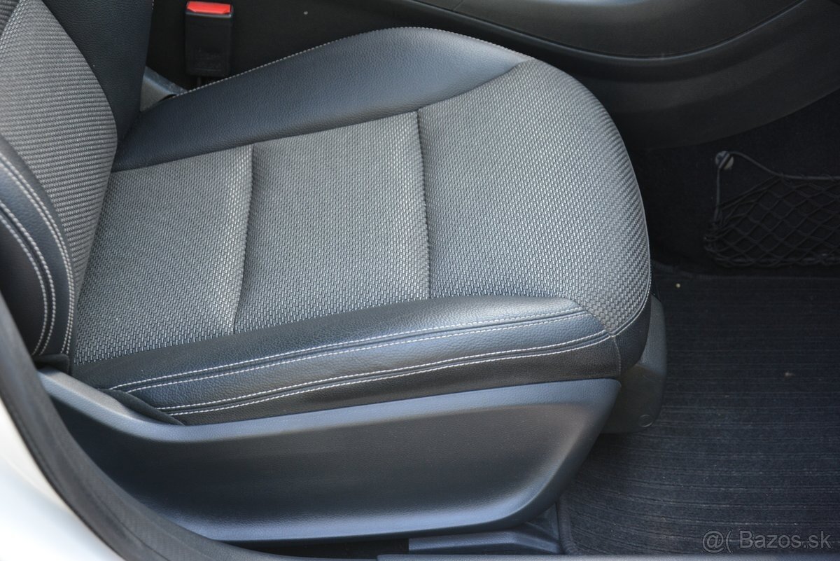 Mercedes CLA 2017 SR. voz, benzín - 10