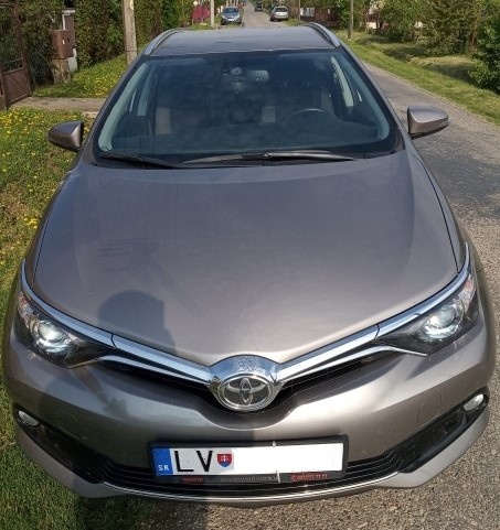 Predám Toyota Auris Tourning Sports 1,6 Valvelmatic - 10