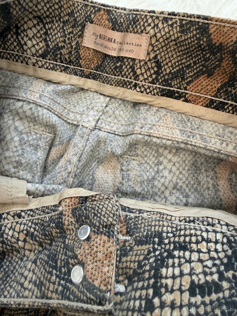 Dámske 3/4 nohavice s hadím vzorom, 36 - 10