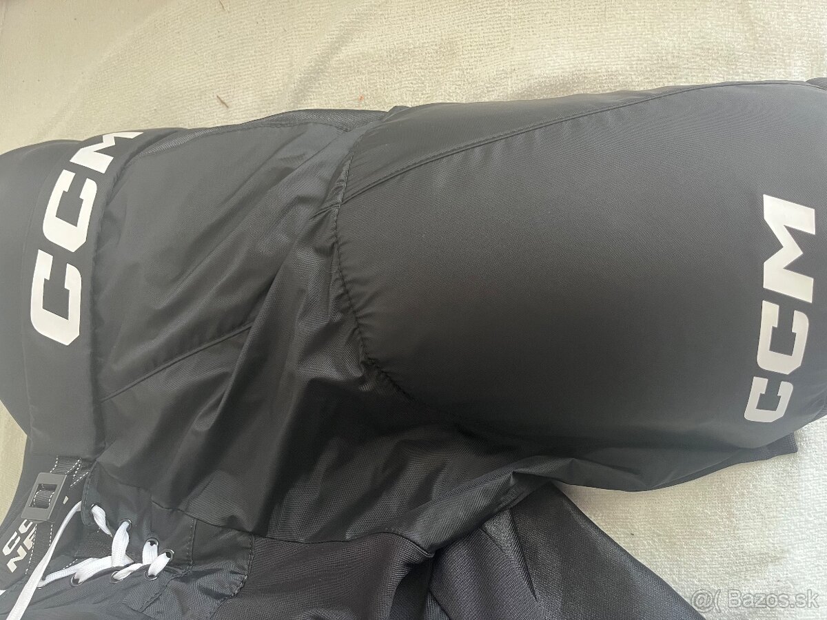 Hokejová výstroj - 10