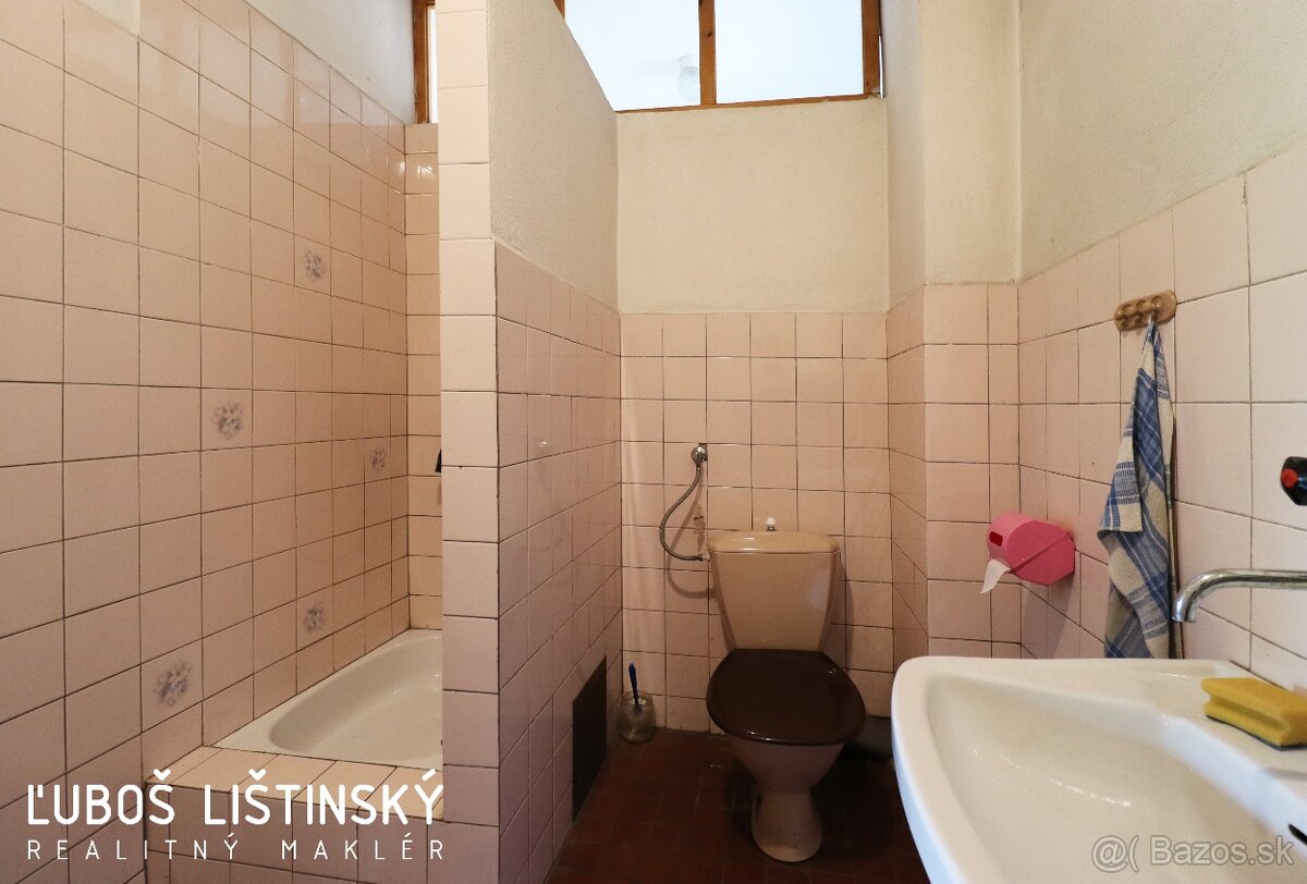 Dvojpodlažná prevádzková budova s veľkou garážou, Hôrka - 10