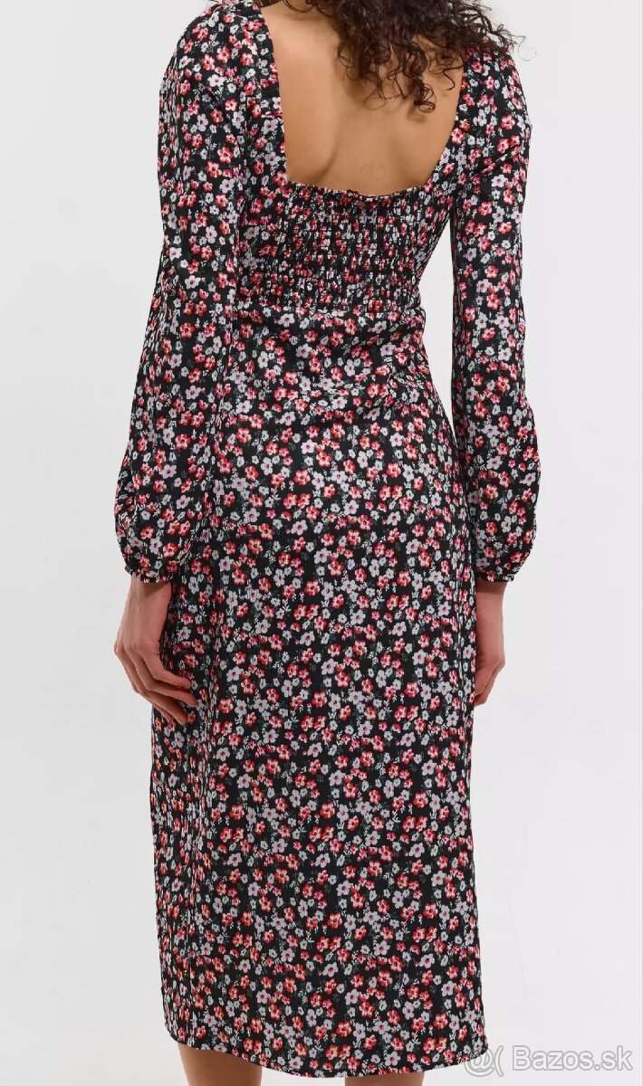 Midi kvetované šaty - 10