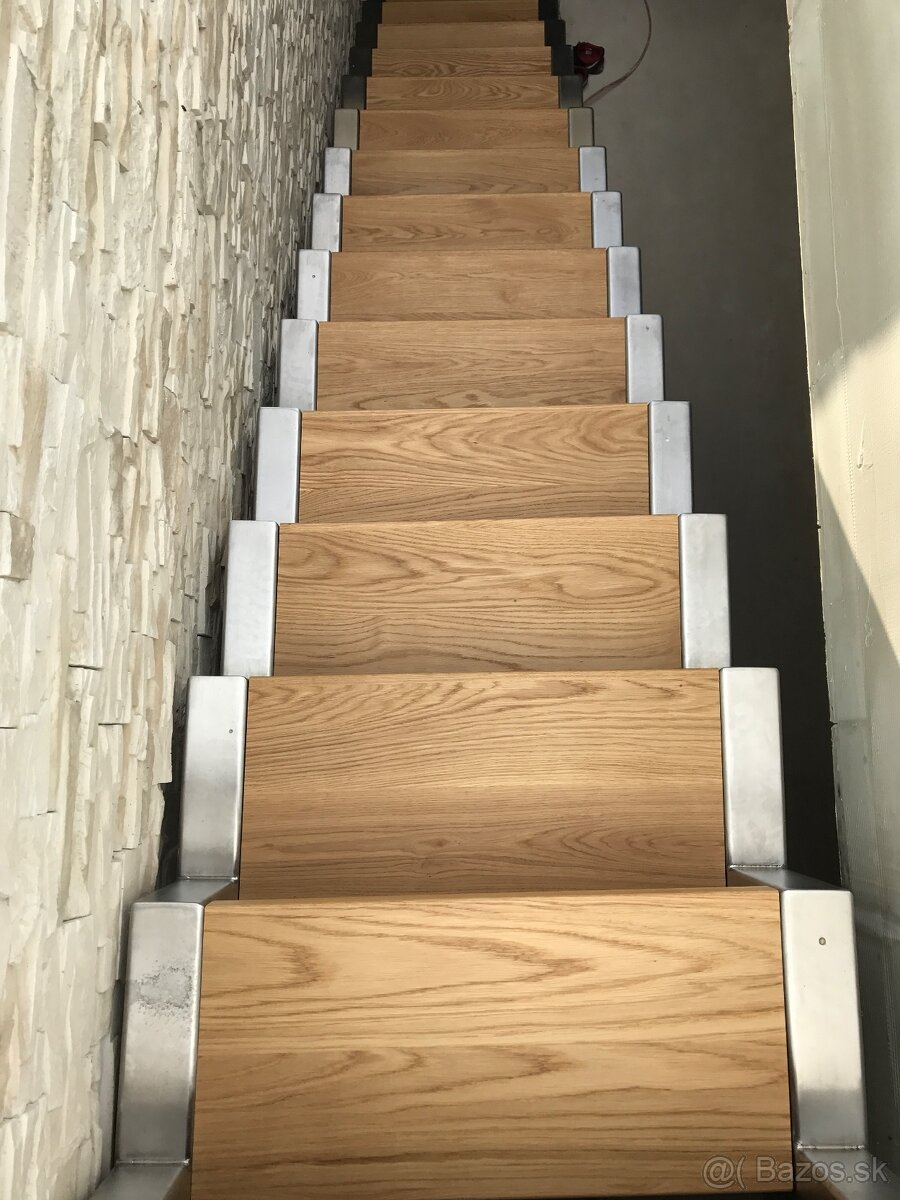 Schody dubové stupnice - 10