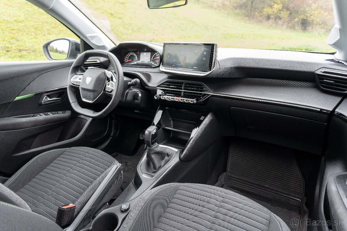 Peugeot 208 1,2 PureTech - 10