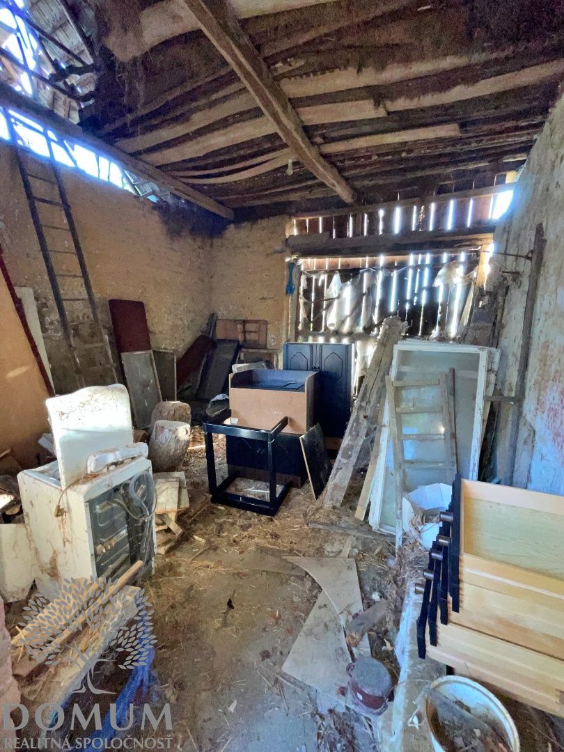 Vidiecka chalupa v dedinke Hrubá Strana, 736m2, pekná prírod - 10