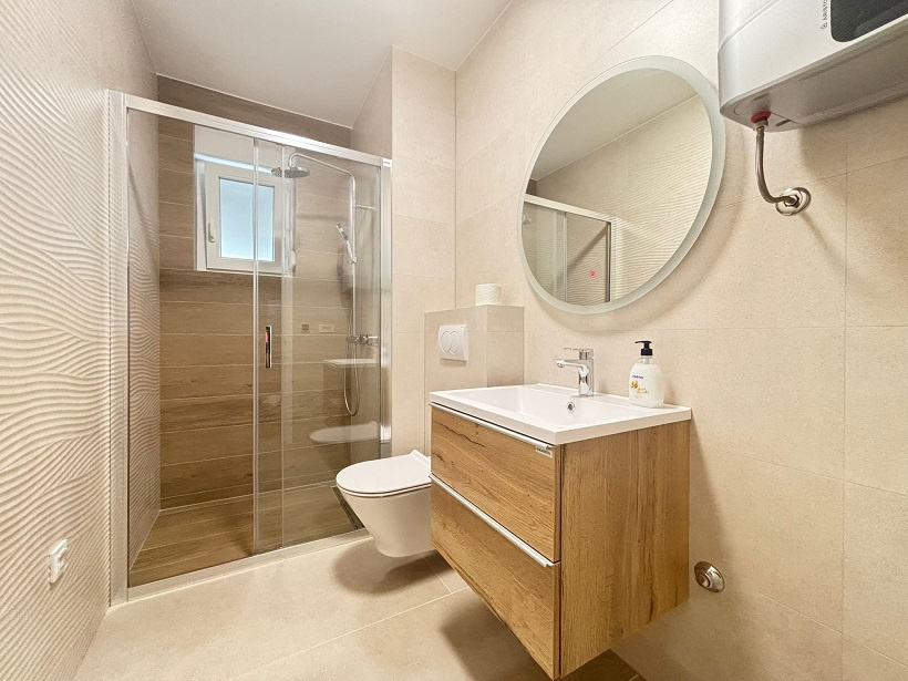 Chorvátsko-Trojizbový apartmán s panoramatickým výhľadom PAG - 10