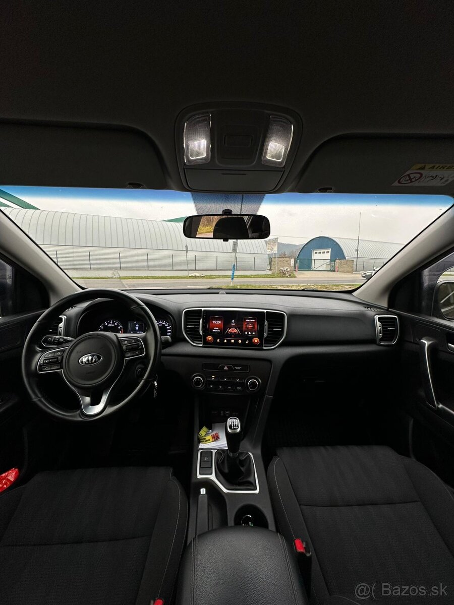 Kia Sportage 1,6 benzín 2018 - 10