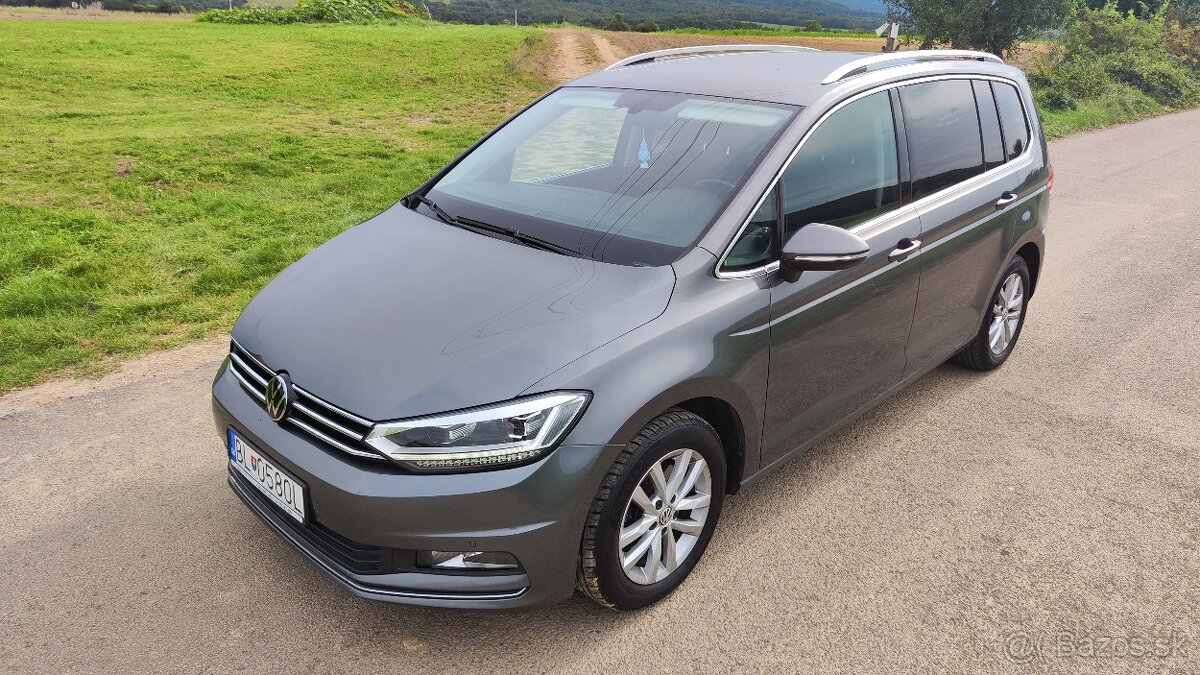 2017 Touran nový model, tsi 110kw,dsg 7st, top výbava - 10