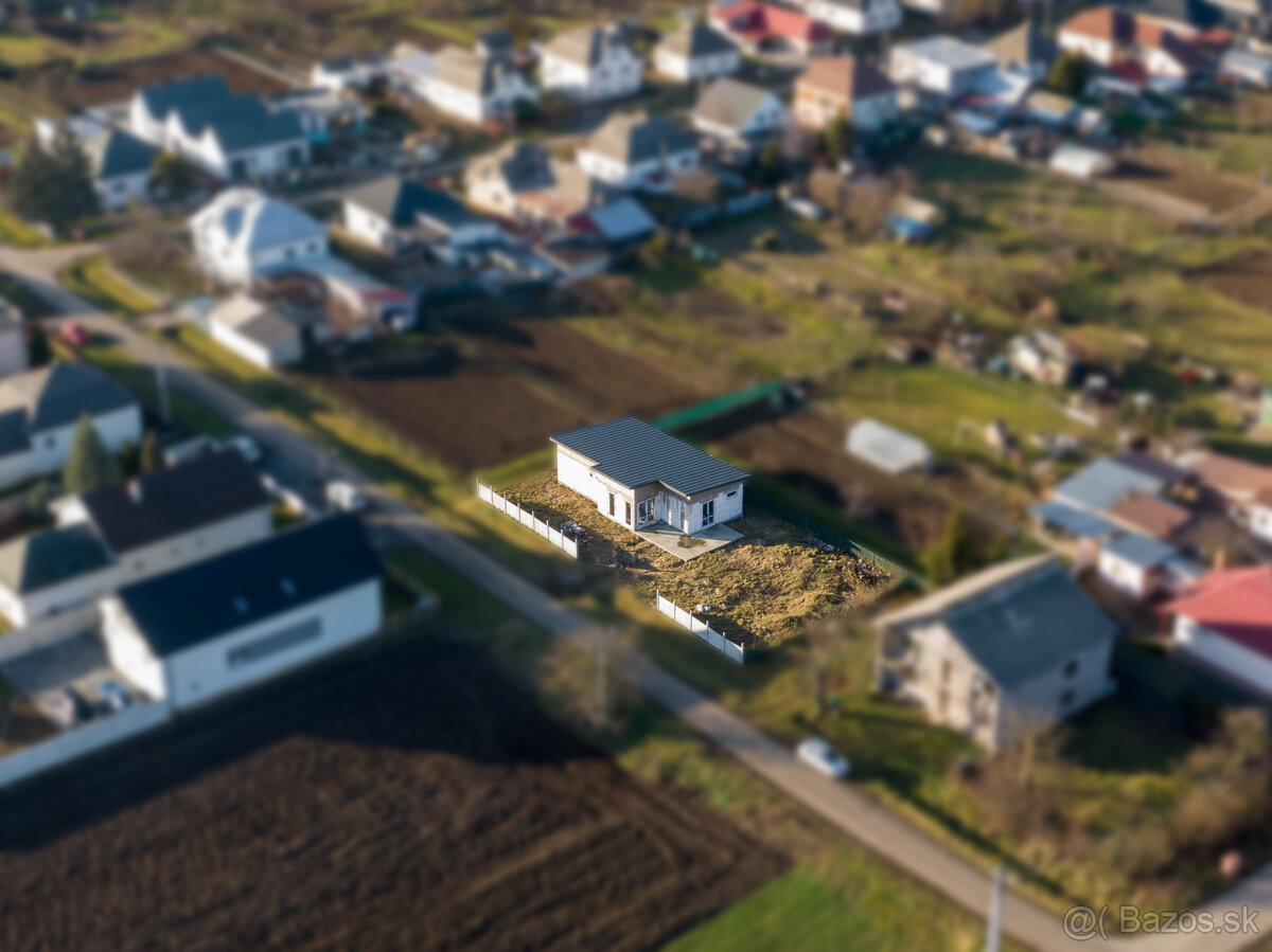 Novostavba nízkoenergetického bugalovu | Vojčice - 10