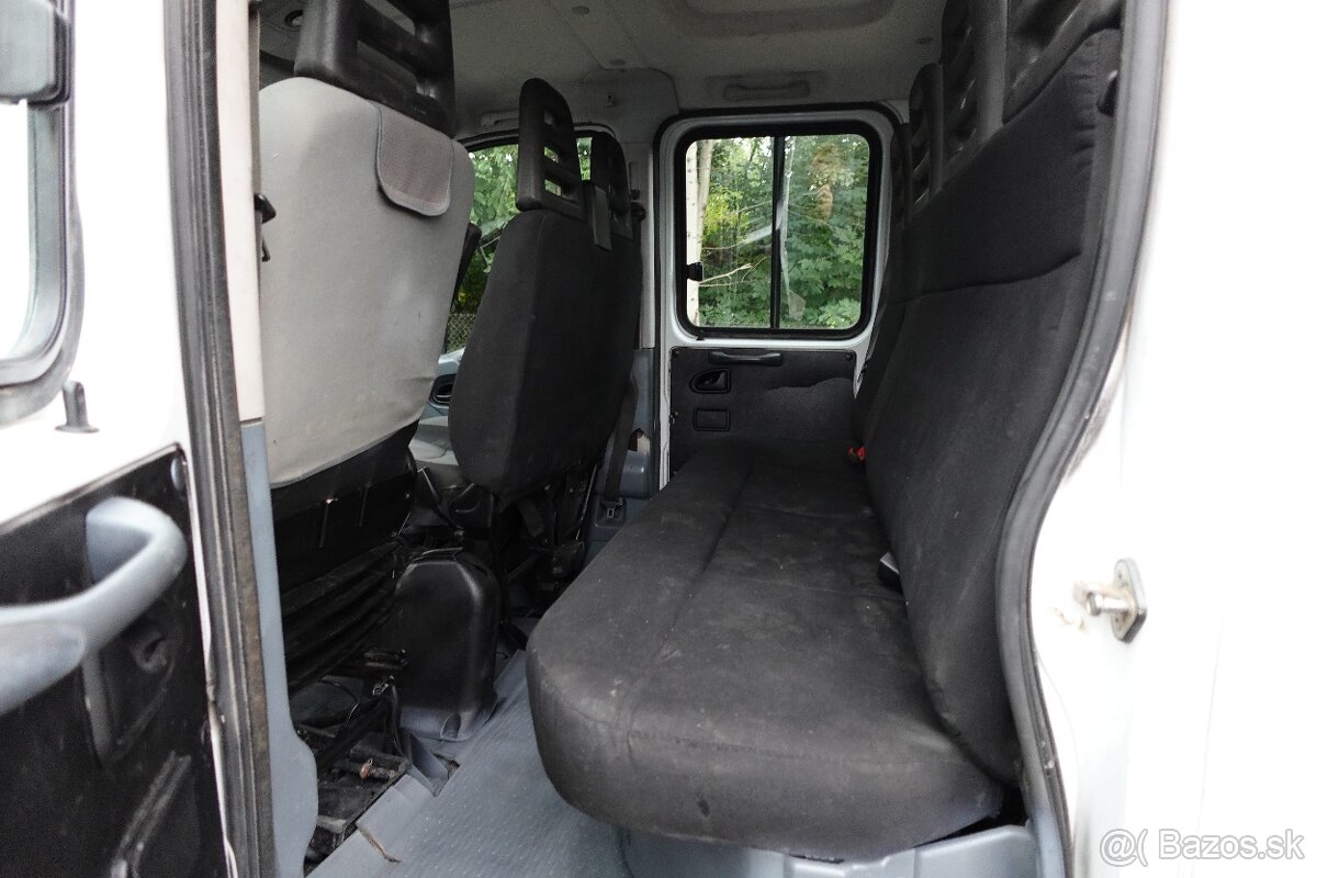 IVECO DAILY DVOJKABINA VALNÍK 7MÍST 3.0HPT - 10