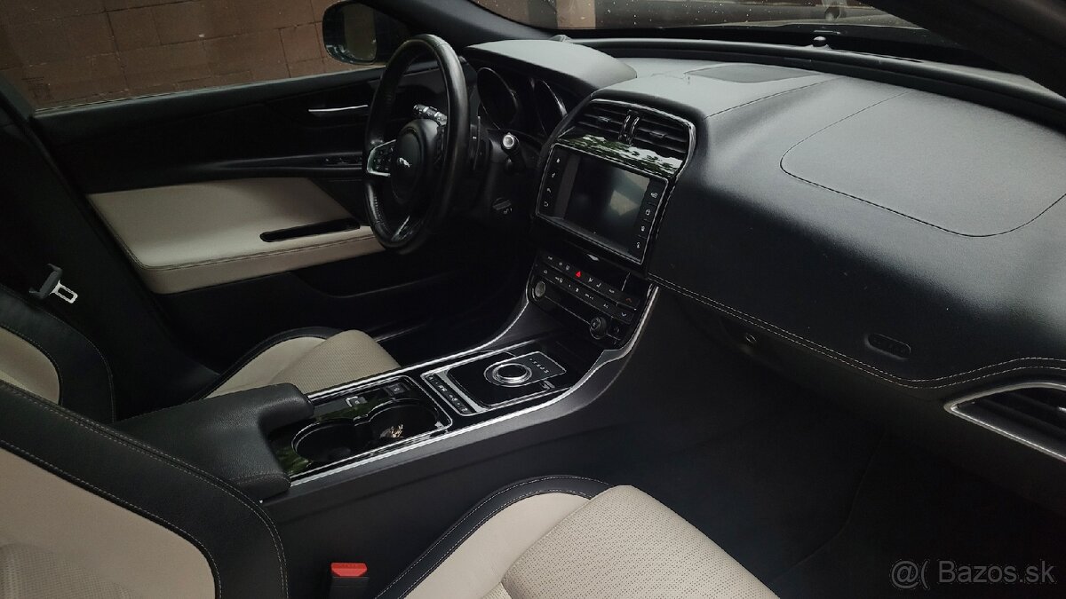 Jaguar XE R-SPORT 4 X 4 AWD diesel..r.v.2018 - 10