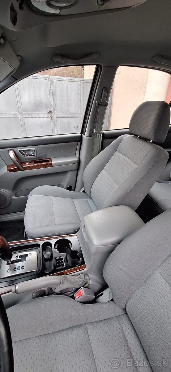 Kia Sorento 2.5 CRDI - 10