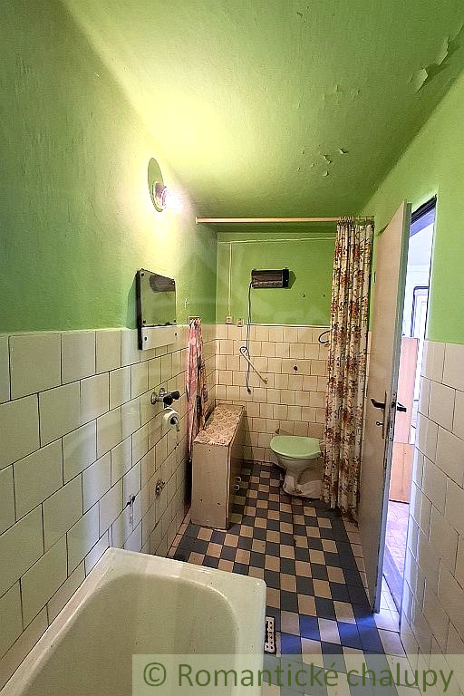 Útulný domček na bývanie alebo chalupu – Lipovany - 10