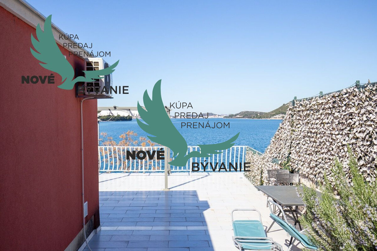 Exkluzívny dom v prvej rade s panoramatickým výhľadom na ost - 10