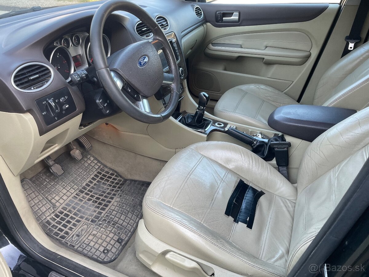 Ford focus combi 1,6tdci - 10