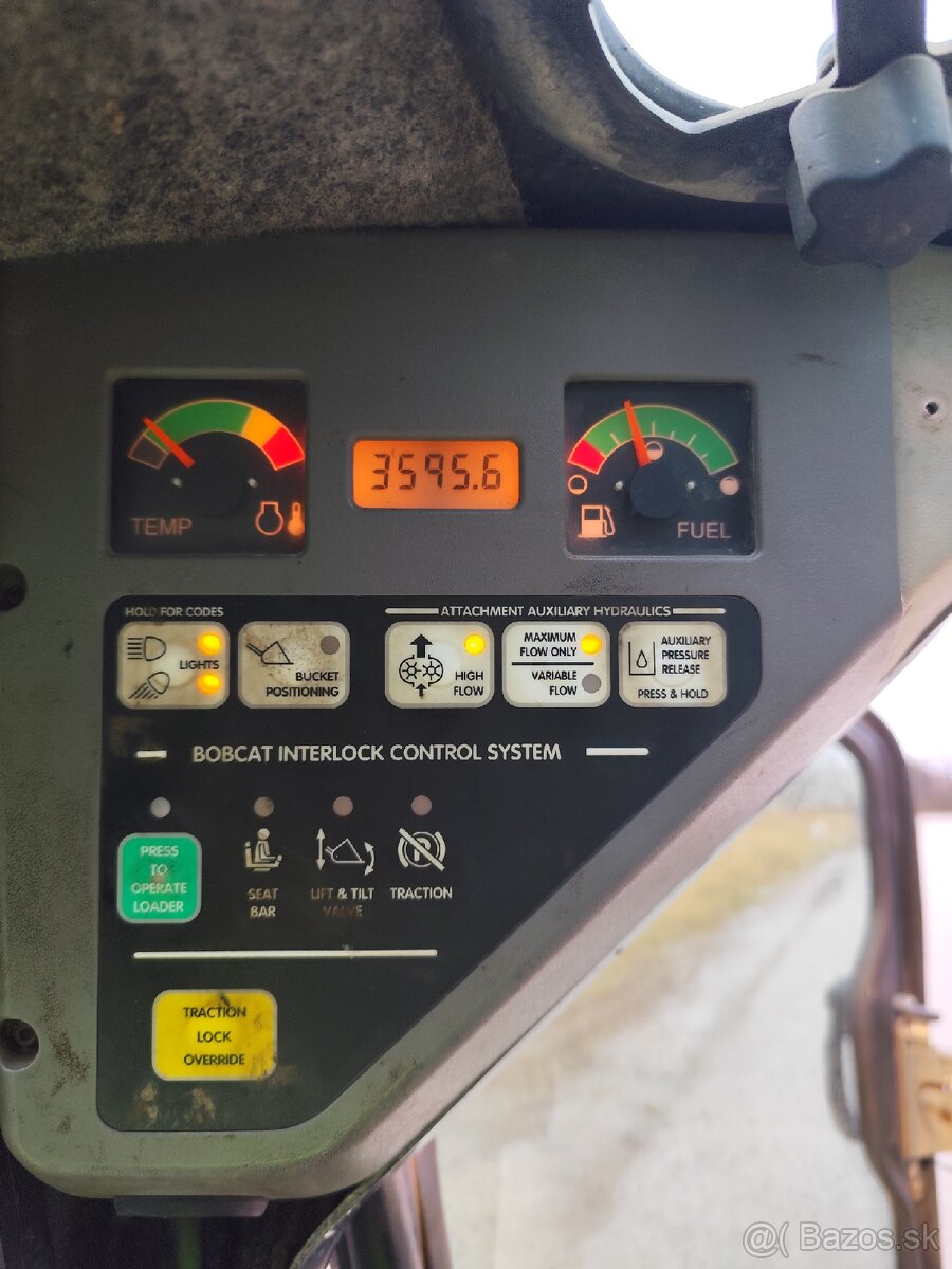 Šmykový nakladač Bobcat S185, Špz. - 10