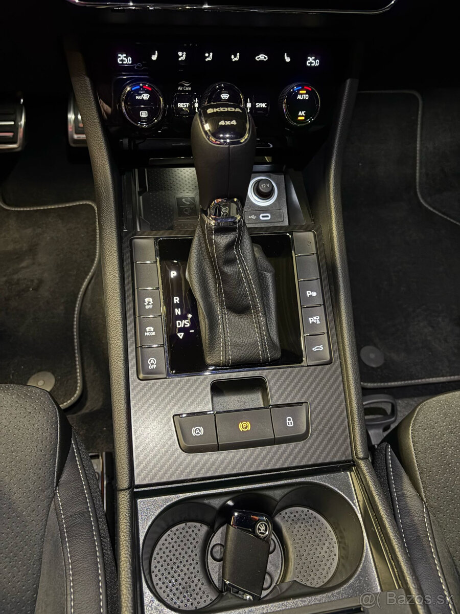 Skoda Superb Sportline 2.0TDi - 10