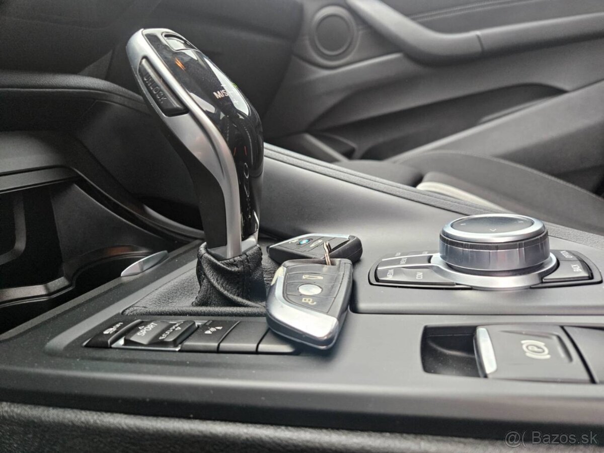 BMW X1 xDrive 18d A/T - 10