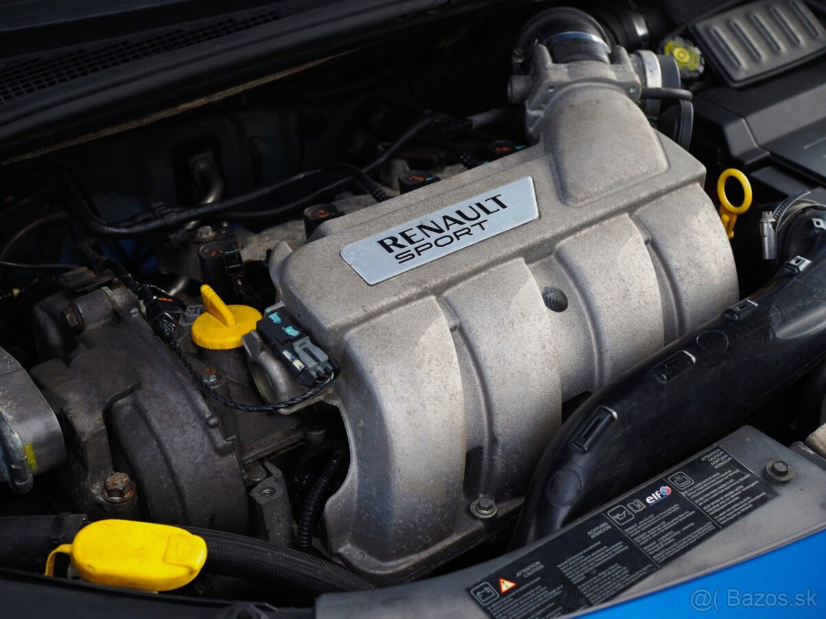 Renault CLIO SPORT RS - 10