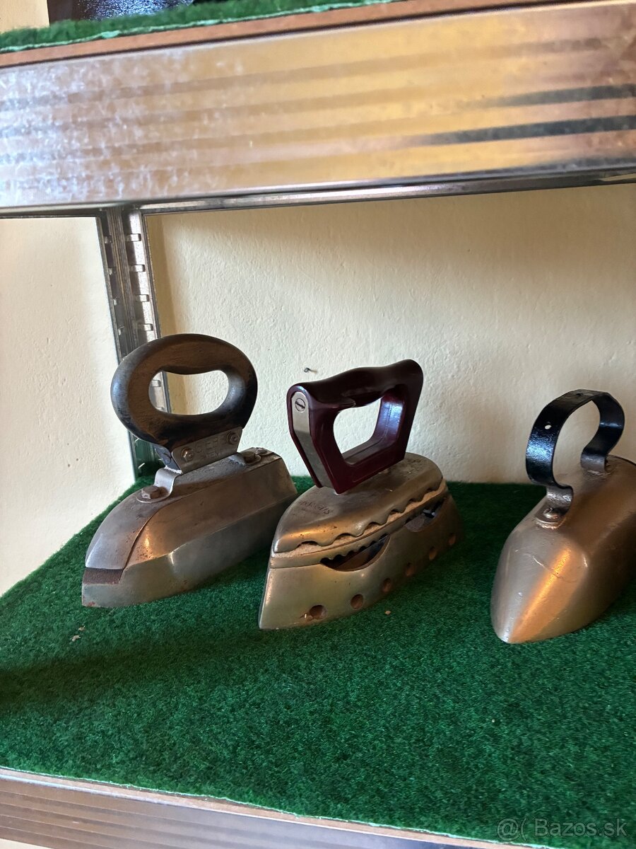 Starožitná žehlička- - 10