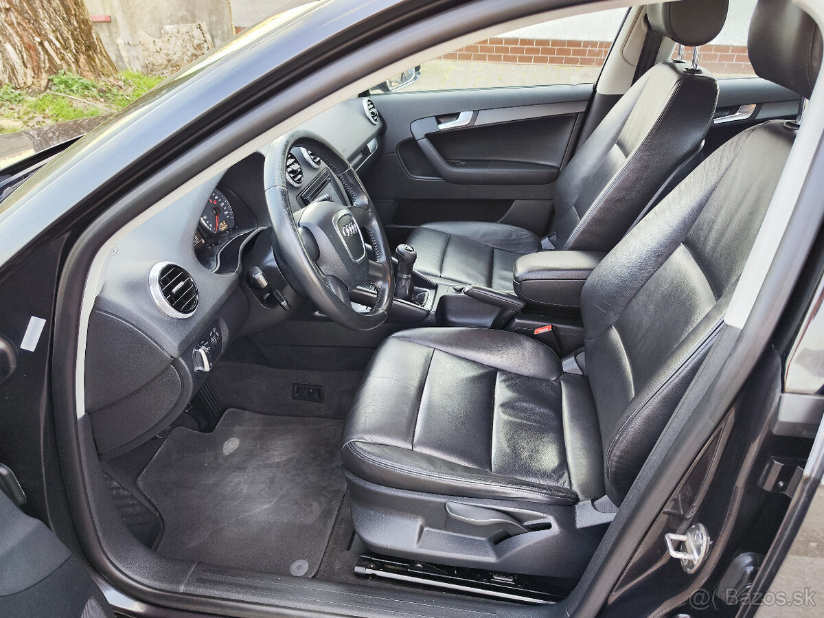 Audi A3 Sportback 1.6 TDI 105k DPF Ambiente - 10