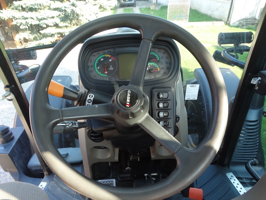 CASE Luxxum 120 - 10