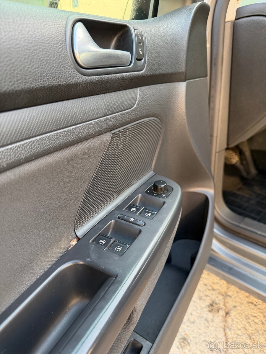 Volkswagen VW Golf 5 - 10