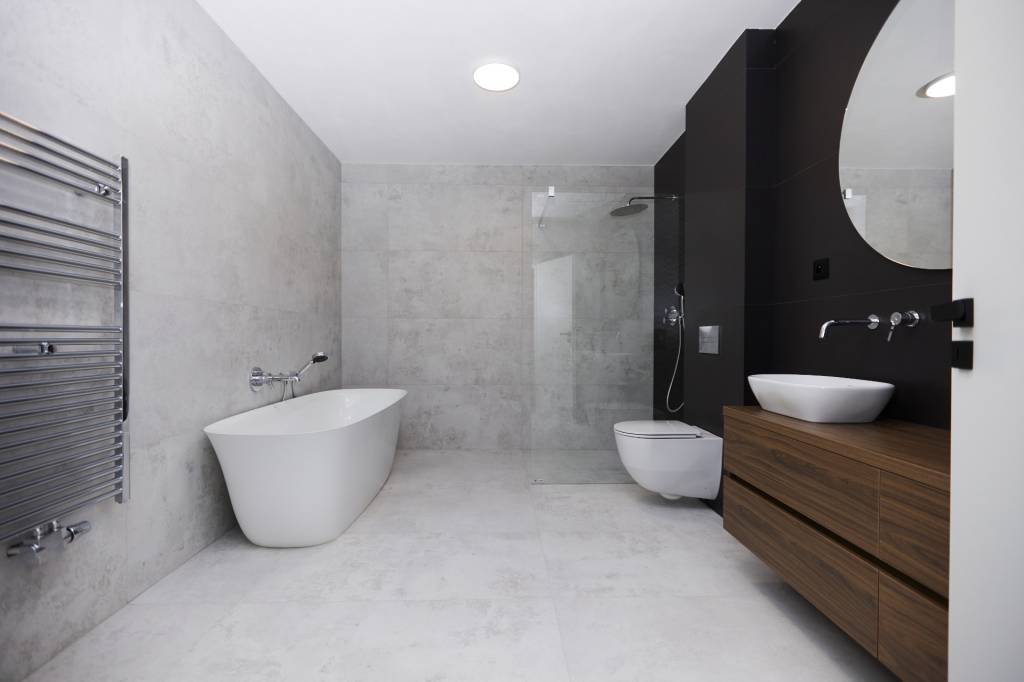 NA PREDAJ- EXKLUZÍVNY- 5 - IZBOVÝ RODINNÝ DOM, MALÁ IDA - PA - 10