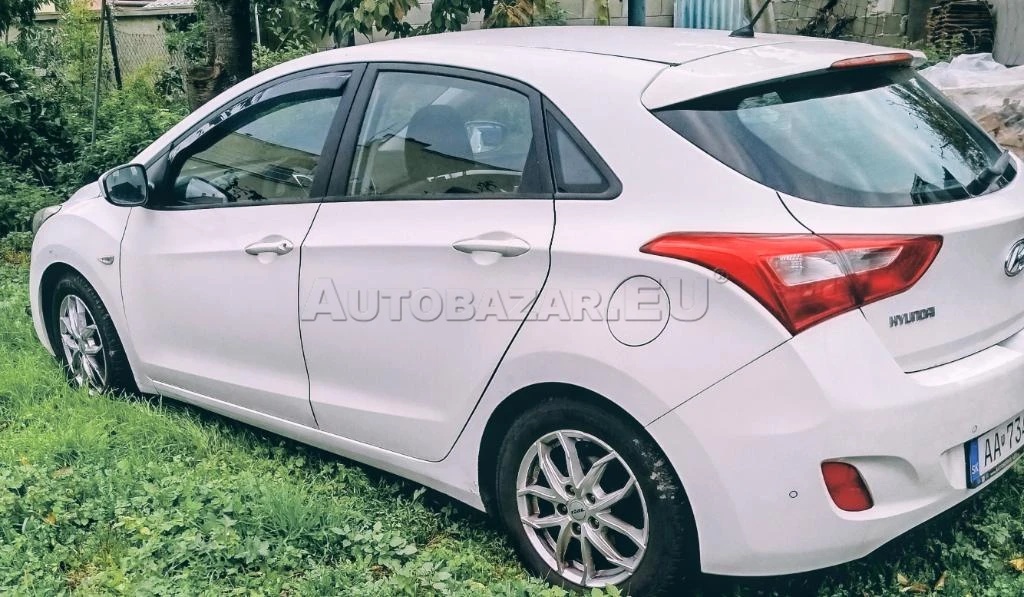 Predám Hyundai i30 - 10