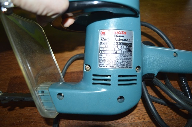 predam noznice na zivy plot MAKITA - 10