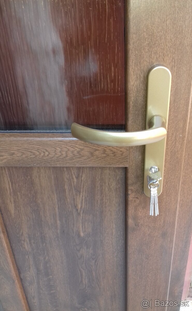 Predám vchodové dvere š79cm x v205cm biele a 88x200 orech - 10