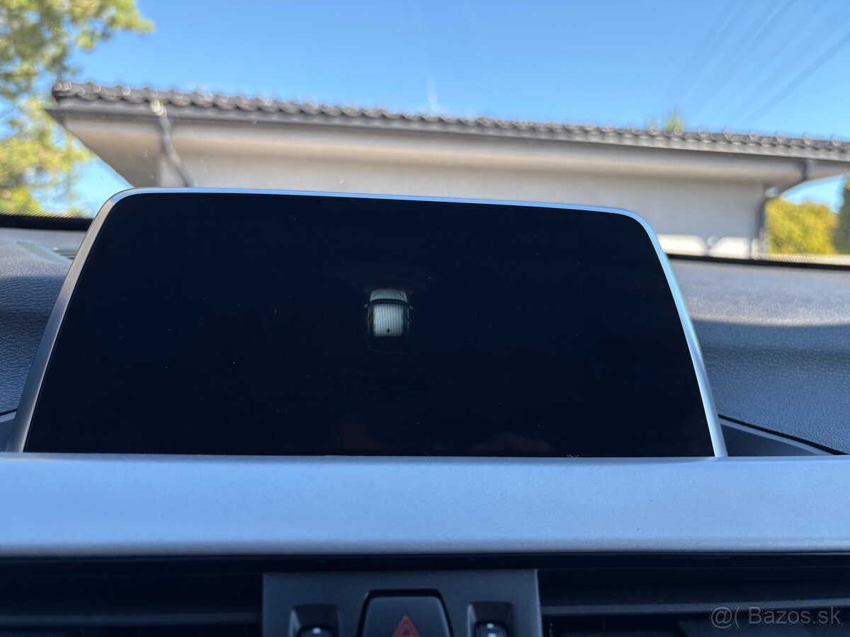 Bmw x1 sDrive 18d - 10