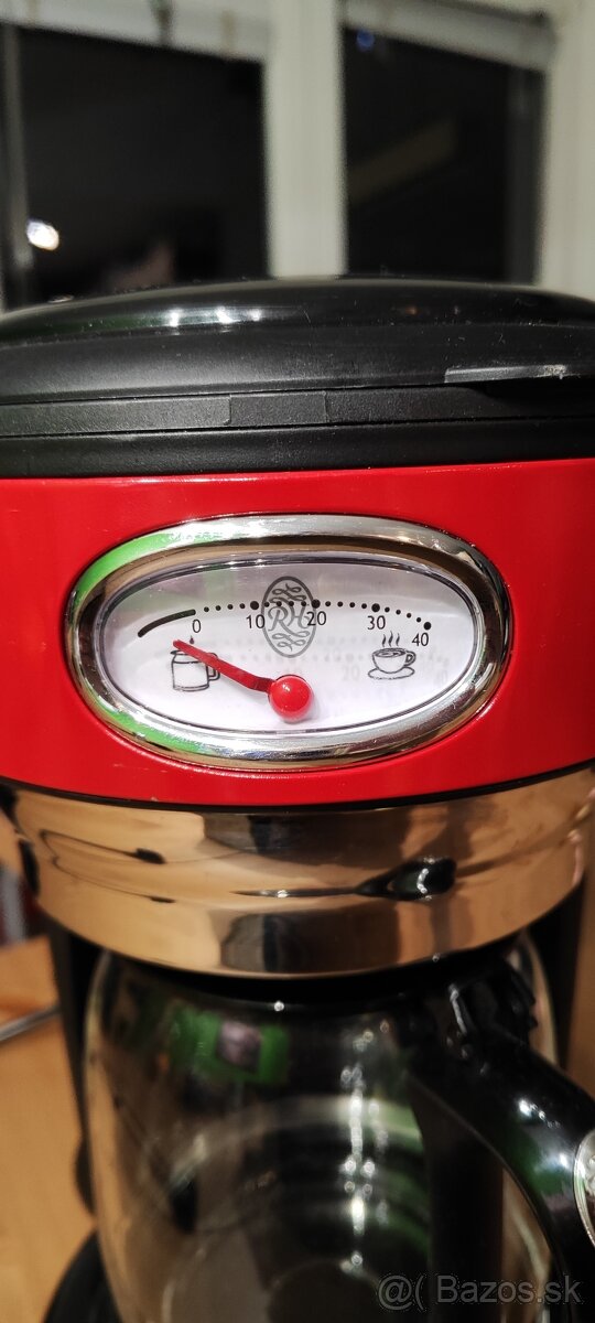 Prekvapkávací kávovar Russell Hobbs 21700 - 10