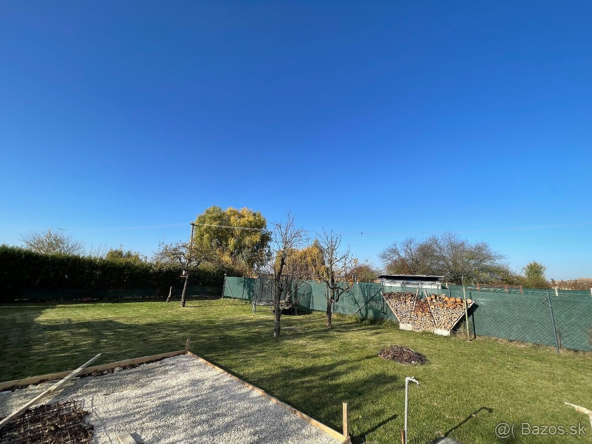MH280- Na predaj krásna záhrada s chatkou v Komárne - 10