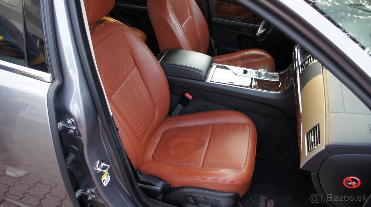 Jaguar XF 3,0D Portfolio - 10