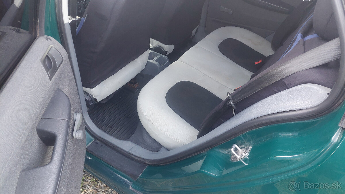 ŠKODA FÁBIA 1,9 SDi - 10