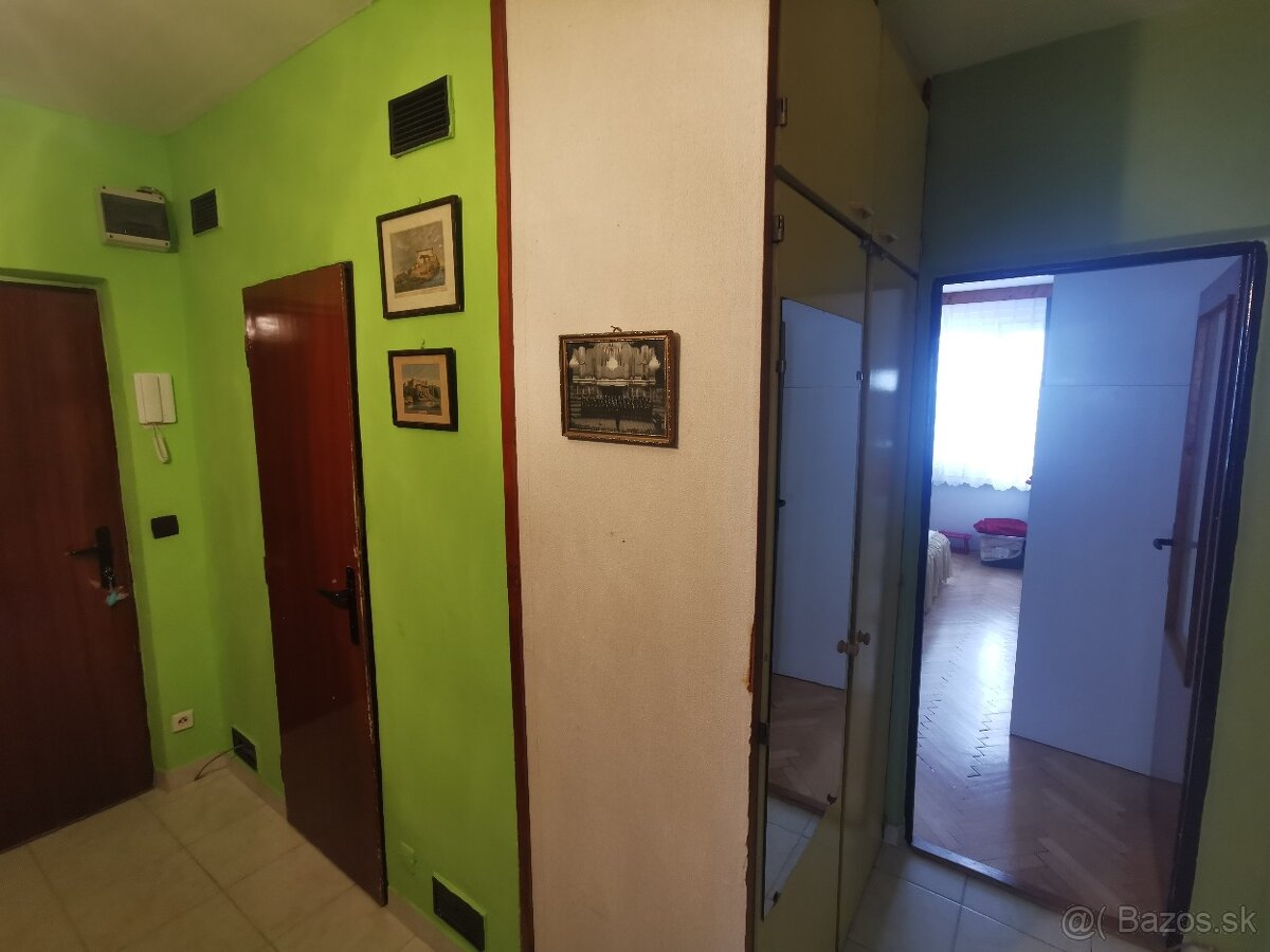 2 izbový byt na Zlatom potoku ulica Prachaticka - 10