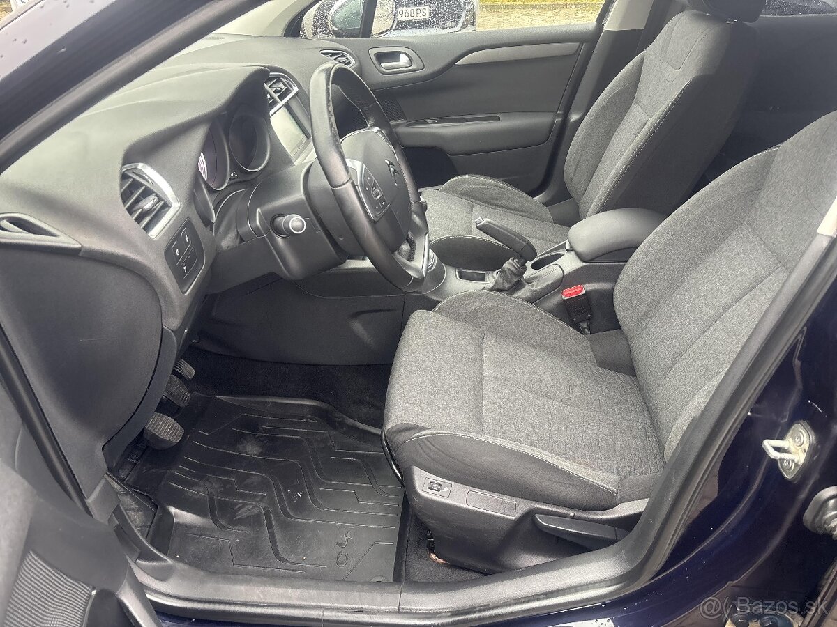 CITROËN C4 5dv. PureTech 110 Feel Edition Manuál - 10