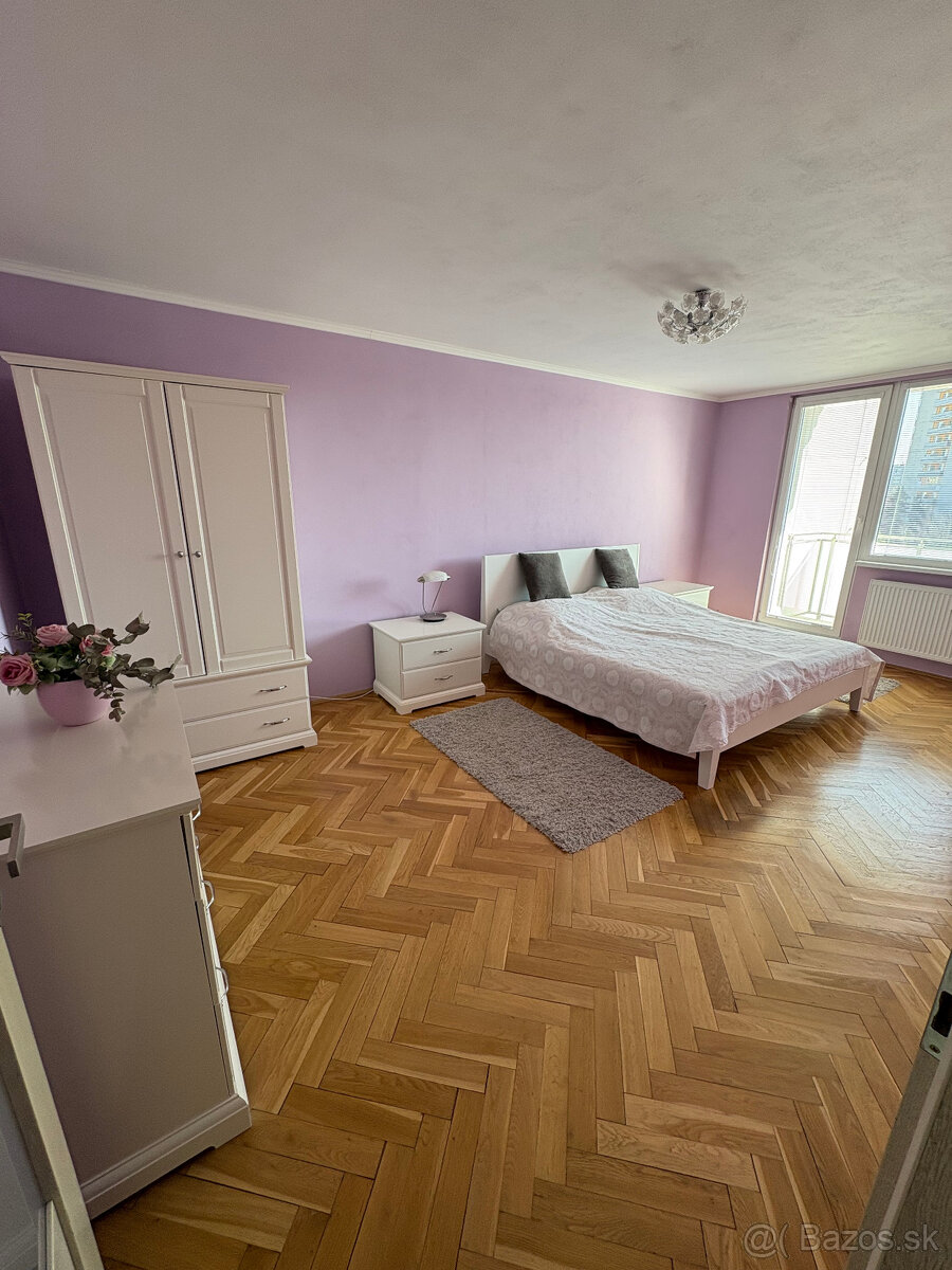 Predam 2 izbový byt - 10