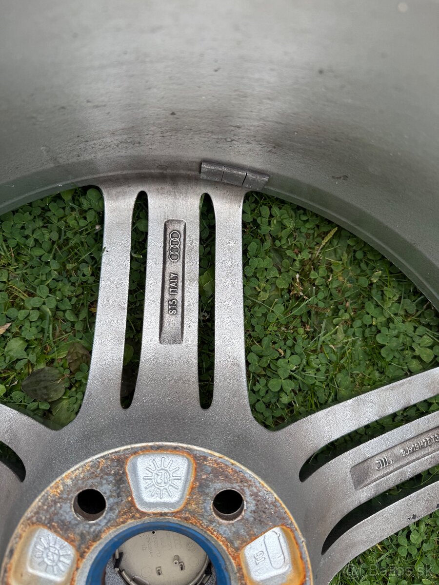 Audi POMPEI R19 - 10