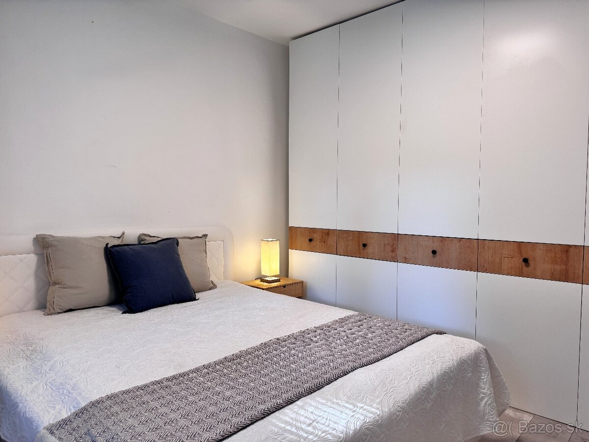 NA PREDAJ: 2-izbový byt po rekonštrukcii, Sebedražie - 10